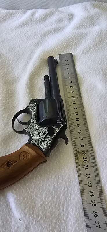 Edison Giocattoli Susanna 90 Revolver 12 Shot Cap Gun Vintage Toy Italy