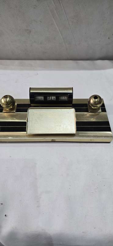 Vintage Elweco Product Date Calendar and Penholder (24 x 12cm)