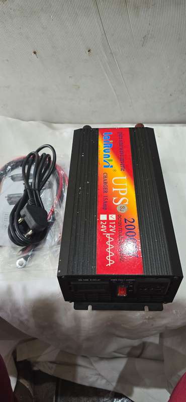 2000 WATTS PURE SINEWAVE IMVERTER(*FULLY AUTOMATIC)