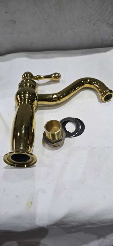 RETRO GOLD METAL BATHROOM FAUCET