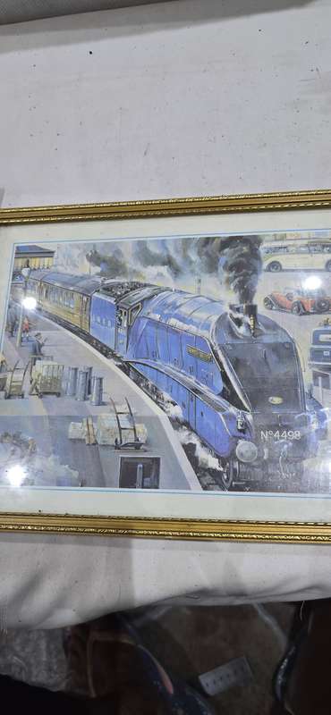2 X VINTAGE RAILWAY FRAMES(26 X 21CM EACH)