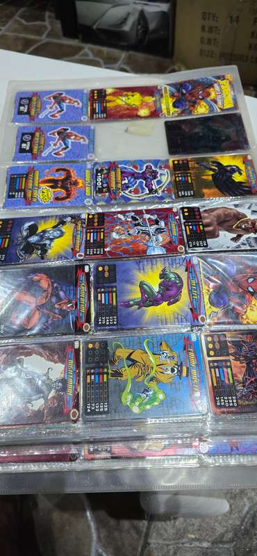 OVER 200 SUPERHEROES TDC IN ALBUM
