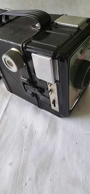 VINTAGE CORONET CAPTAIN 6 X 9 CAMERA (MADE IN ENGLAND)WITH CASE