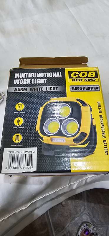 MULTIFUNCTIONAL WORK LIGHT