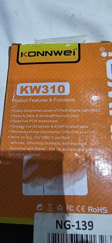 VEHICLE ENGINE FAULT CODE READER(USED ONCE)