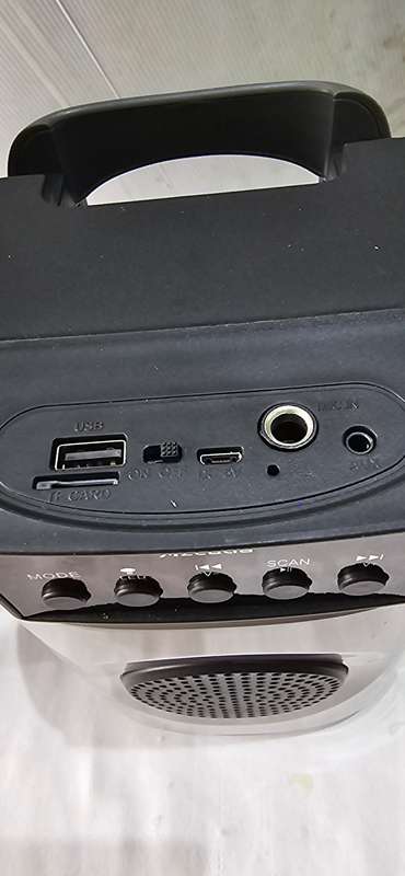 WIRELESS BLUETOOTH SPEAKER