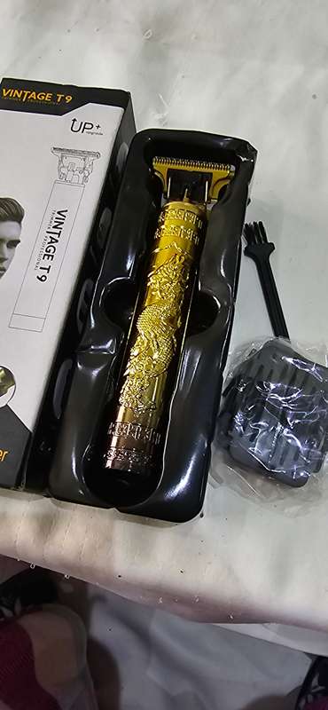 T9 MULTIFUNCTIONAL HAIR CLIPPER