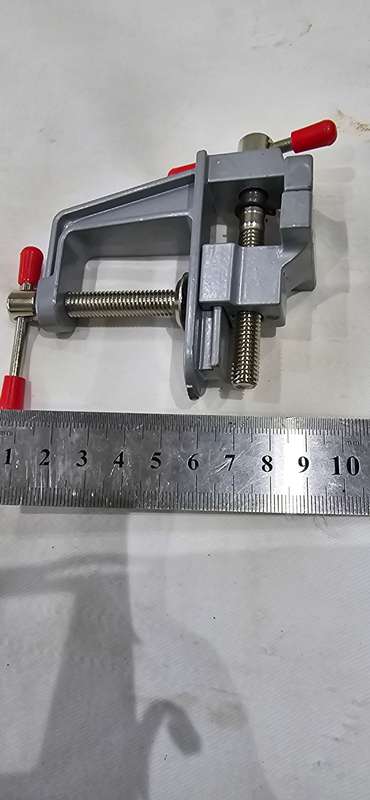 MINI UNIVERSAL TABLE TIGER PLIERS