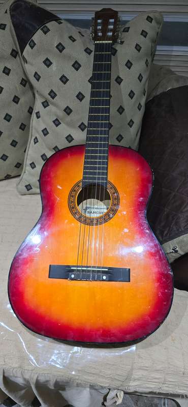 SANCHEZ GUITAR