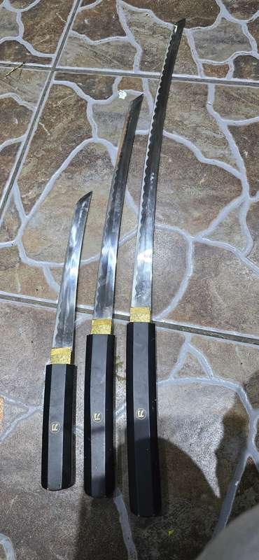 SET OF THREE VINTAGE CHINESE SWORD ON STAND(STRONG AND EXCELLENT QUALITY)WOOD HANDLE AND AHEATH