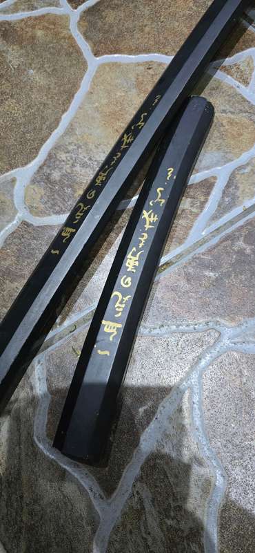 SET OF THREE VINTAGE CHINESE SWORD ON STAND(STRONG AND EXCELLENT QUALITY)WOOD HANDLE AND AHEATH