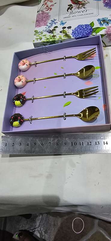 4 PIECE DONUT HANDLES GOLDPLATED TEASPOONS AND FORKS