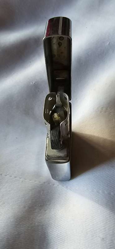 ZIPPO LIGHTER WITH MOCATTA STANDARD CHARTERED LOGI 1973