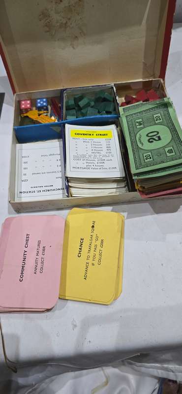 1930,s MONOPOLY (NO BOARD)