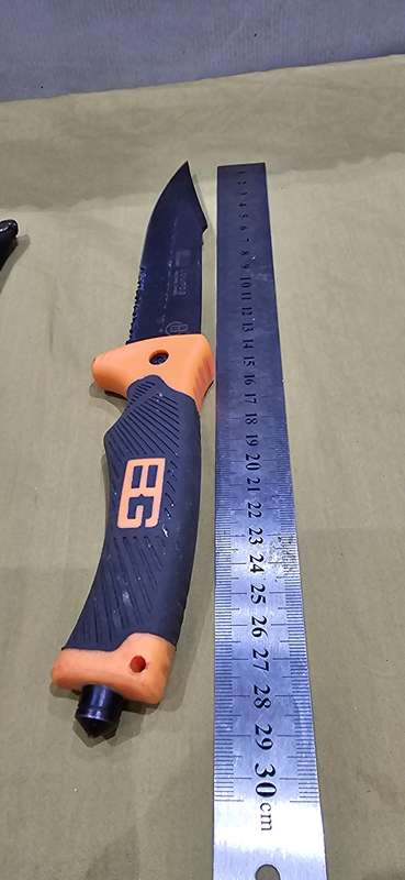 ORIGINAL COLUMBIA HUNTING KNIFE WITH COVER CASE