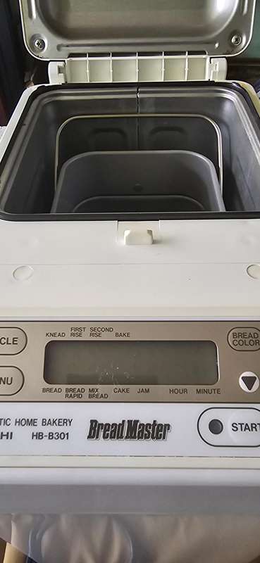 HITACHI BREAD MAKER(UNUSED CONDITION)