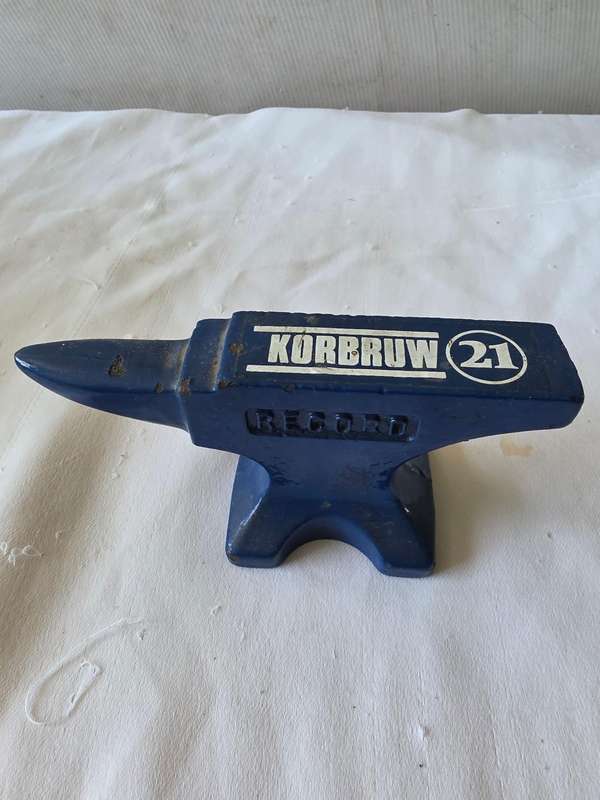 Vintage Korbruw Jewelers Blue Anvil (Made in England) - 12 x 6cm