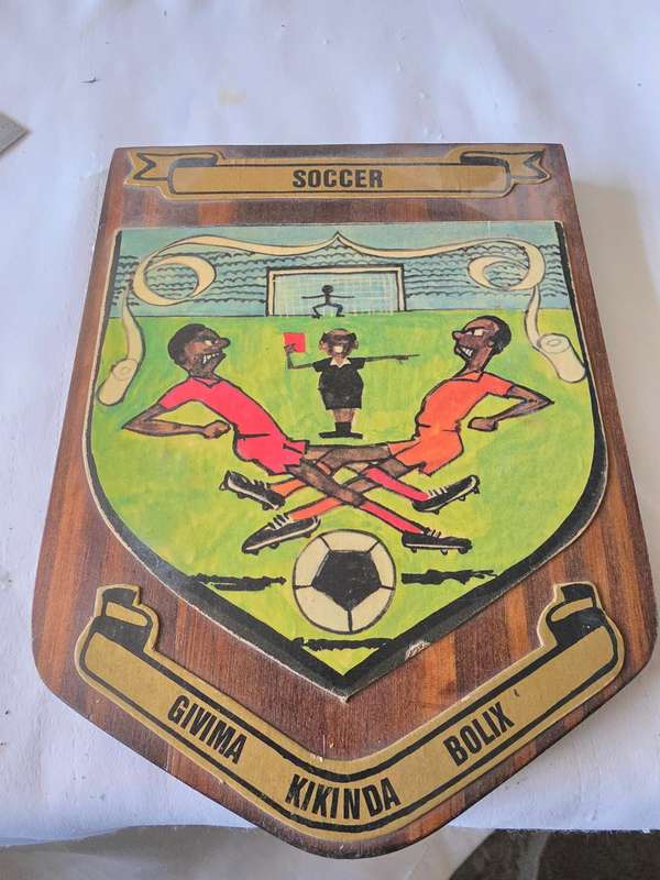 Set of 5 very old signs on solid wood plaque (17 x 13cm)