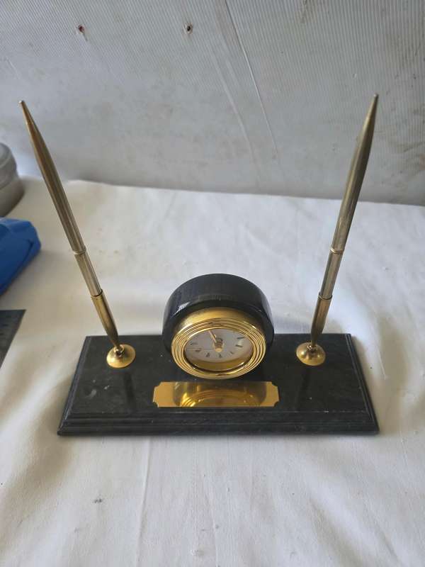 VINTAGE MARBLE BASE CLOCK AND PENHOLDER WITH PENS AND CLOCK-SEE DESCRIPTION