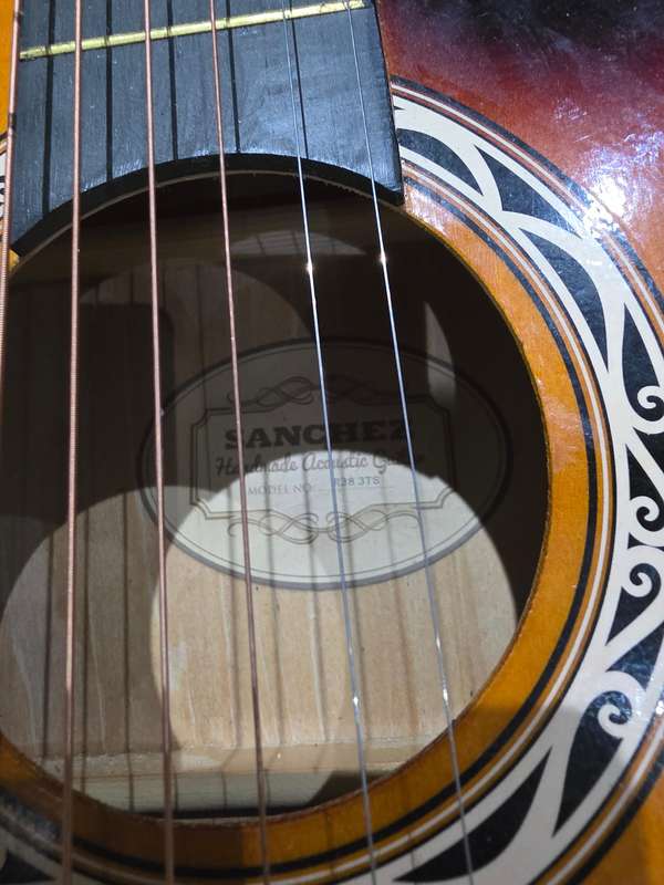 SANCHEZ GUITAR