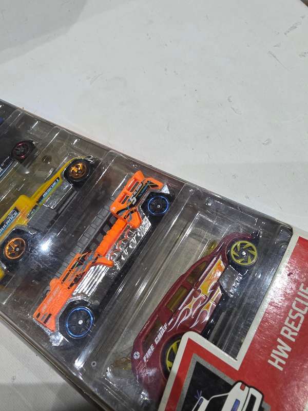 SET OF FIVE HW RESCUE HOTWHEEL CARA