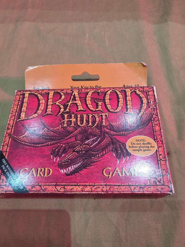 COMPLETE SET VINTAGE DRAGON HUNT  CARD GAME PLUS 15 FANTASY TDC BOOSTER CARDS