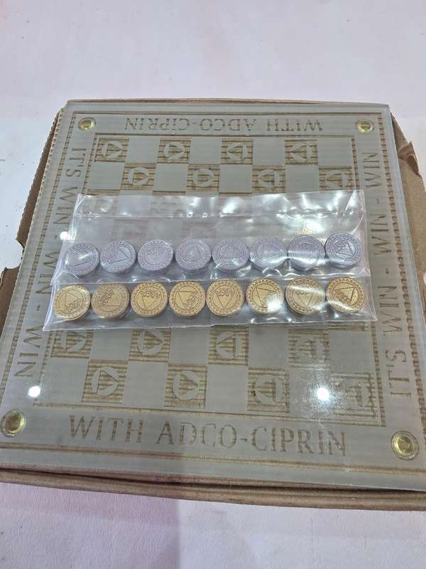 VINTAGE ADCO-CIPRIN PROMOTIONAL CHECKERS GAME