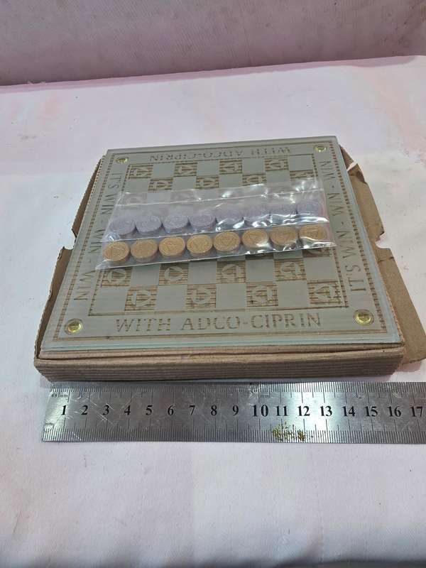 VINTAGE ADCO-CIPRIN PROMOTIONAL CHECKERS GAME