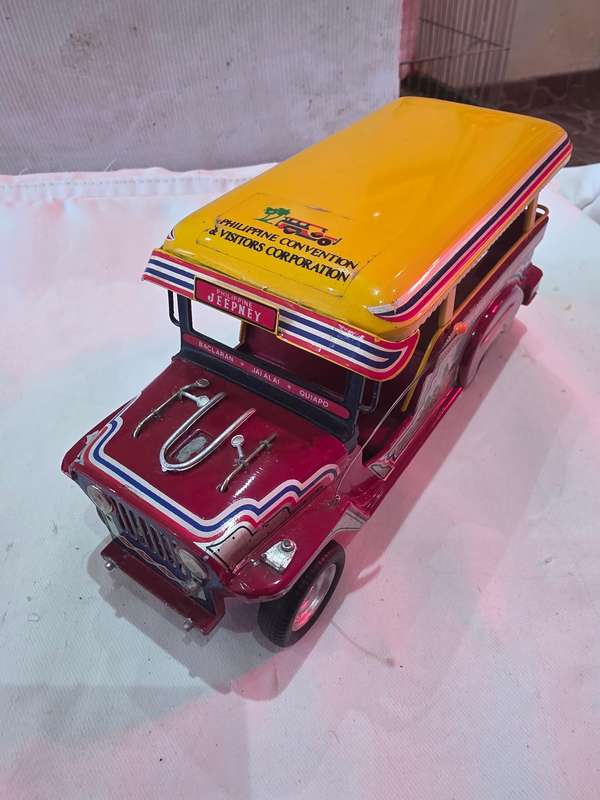 VINTAGE METAL TOY TRUCK-SEE MARKINGS