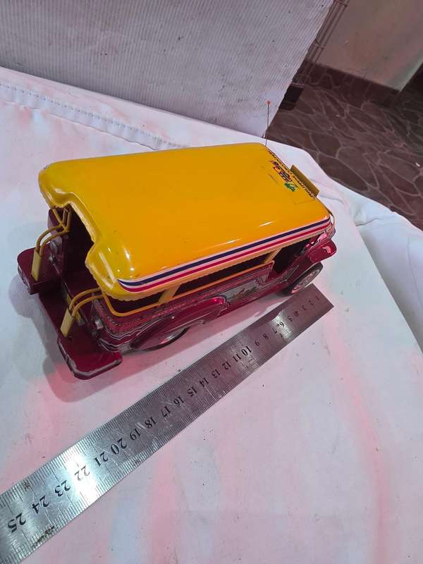 VINTAGE METAL TOY TRUCK-SEE MARKINGS