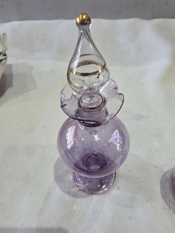 2 X VINTAGE PERFUME BOTTLES