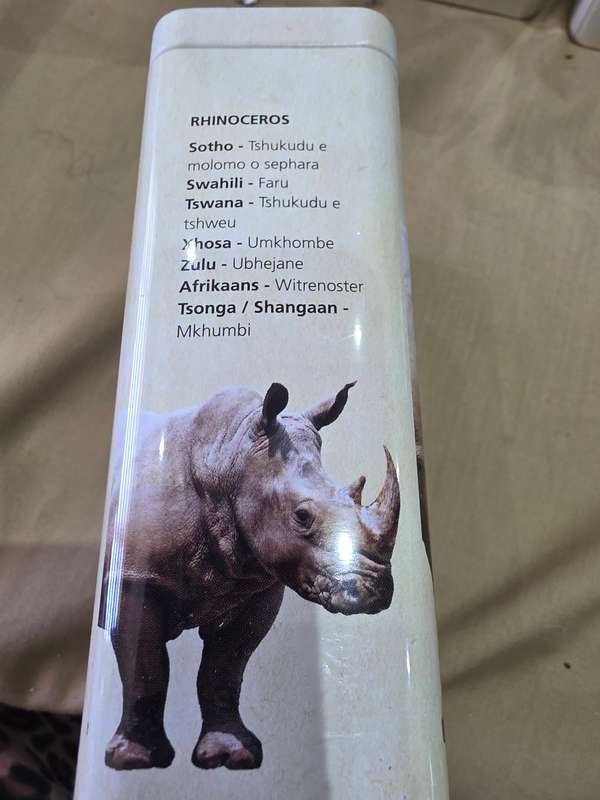 5 PIECE HIGHLY DETAILED AFRICA RESERVE BIG 5 COLLECTABLE TINS(13 X 7 X 5CM EACH)