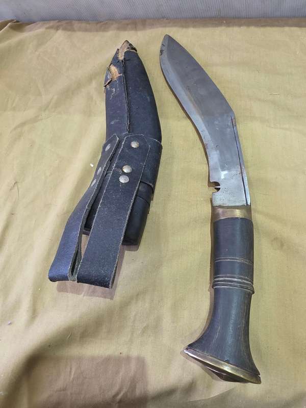 ANTIQUE DAGGER(SOLID,HEAVY) WITH LEATHER SHEATH