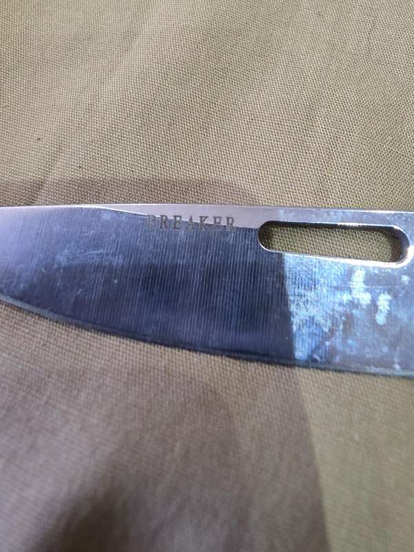BREAKER POCKET KNIFE