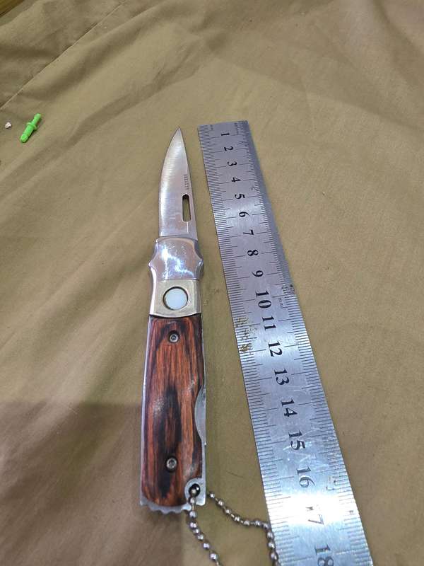 BREAKER POCKET KNIFE