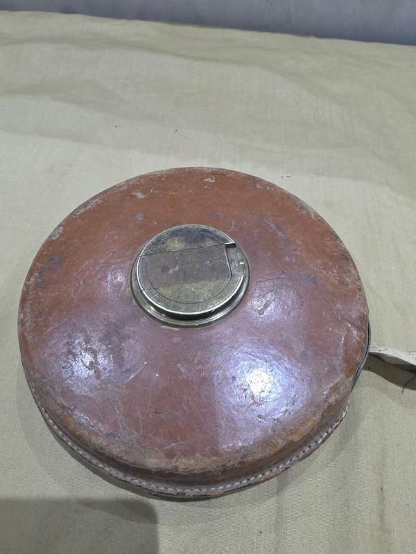 20M ANTIQUE MEASURING TAPE(LEATHER COVERING)-SEE MARKINGS