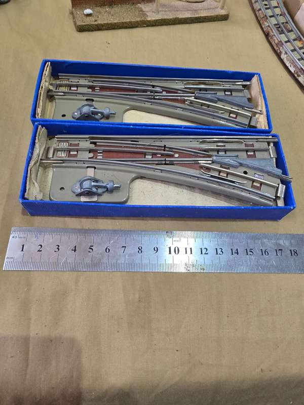 JOBLOT HORNBY DUBLO GAUGE OO TRACKS AND  A LOCOMOTIVE(TRACKS ARE UNUSED)
