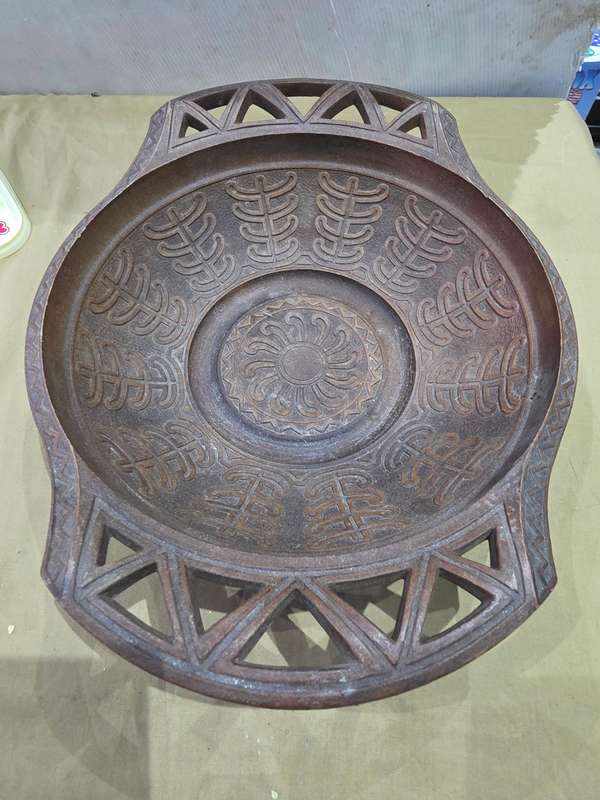 VINTAGE WOODEN CARVED BASKET