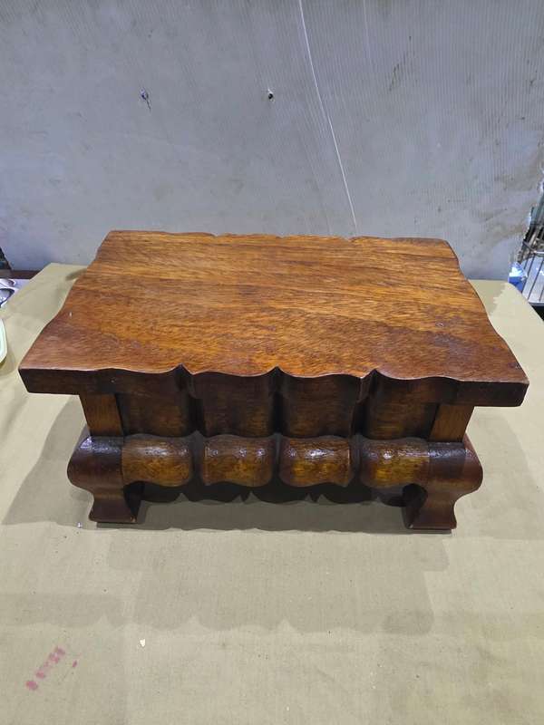 VINTAGE IMBUIA WOOD JEWELRY BOX