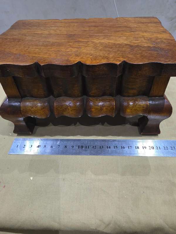 VINTAGE IMBUIA WOOD JEWELRY BOX