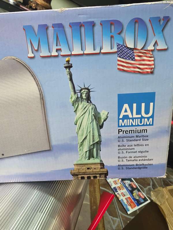 ALUMINUM VINTAGE USA MAILBOX