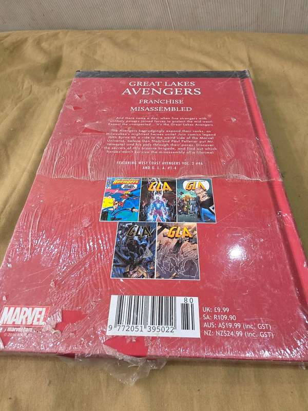 MARVEL SUPERHEROES HARDCOVER COMIC (GREAT LAKE ADVENTURES)