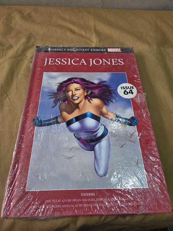MARVEL SUPERHEROES HARDCOVER COMIC (JESSICA JONES)