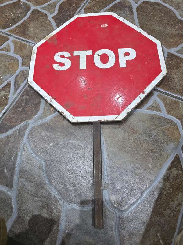VINTAGE METAL STOP SIGN