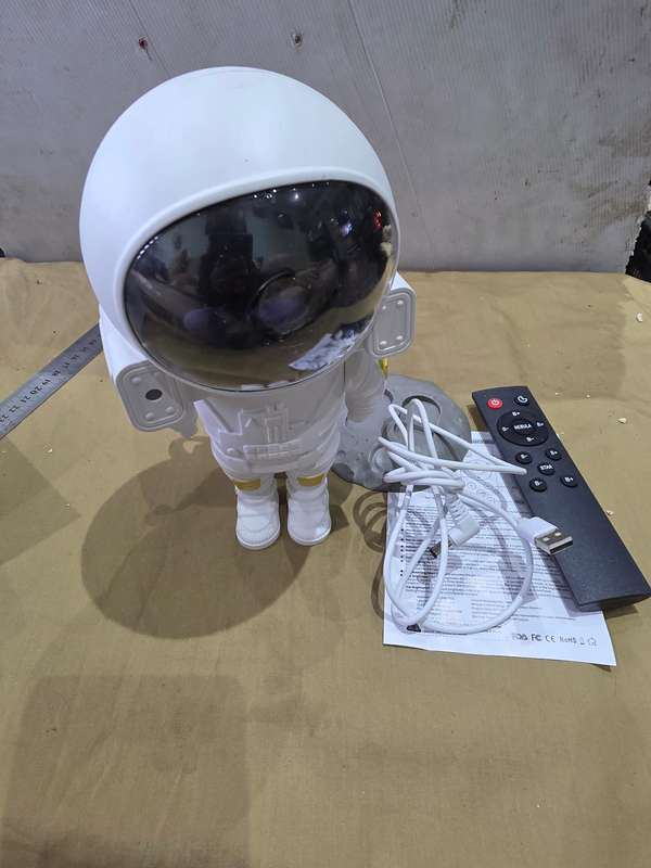 ASTRONAUGHT STAR PROJECTOR NIGHT LAMP