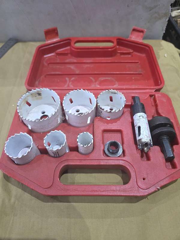METAL HOLE DOZER