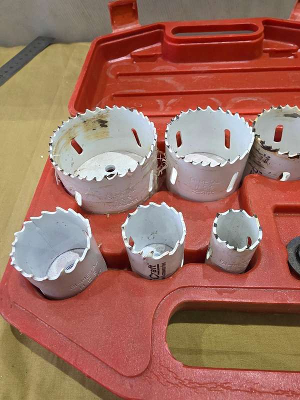 METAL HOLE DOZER