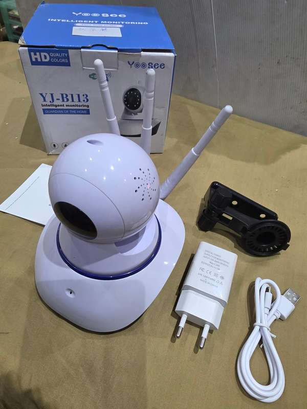 YOOSEE SMART CAMERA WITH THREE ANTENNAS