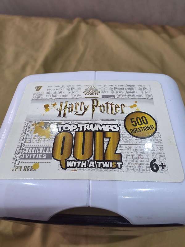 HARRY POTTER TOP TRUMP QUIZ(,500 QUESTIONS)