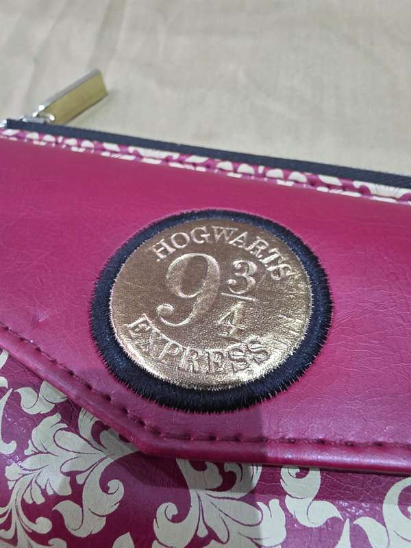 HARRY POTTER HOGWARTS EXPRESS 9 ..3/4  EXPRESS WALLET